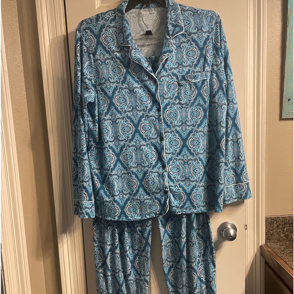 Liz Claiborne Pajamas Blue Paisley XL